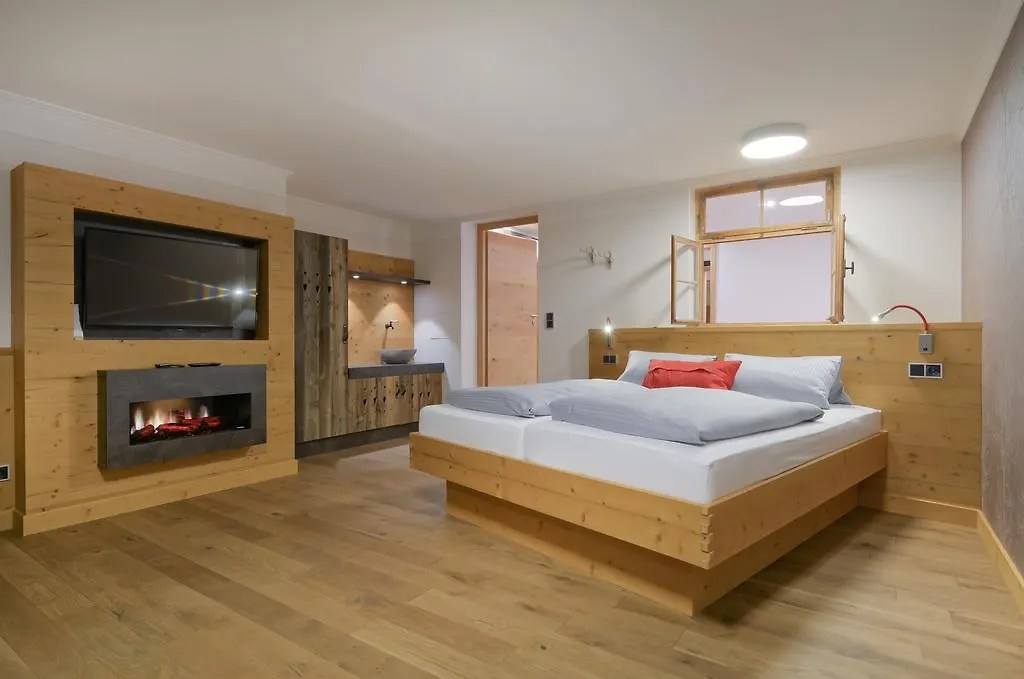 Guest house Dreimaederlhaus - Das Vegetarische Boutique Hotel Fussen