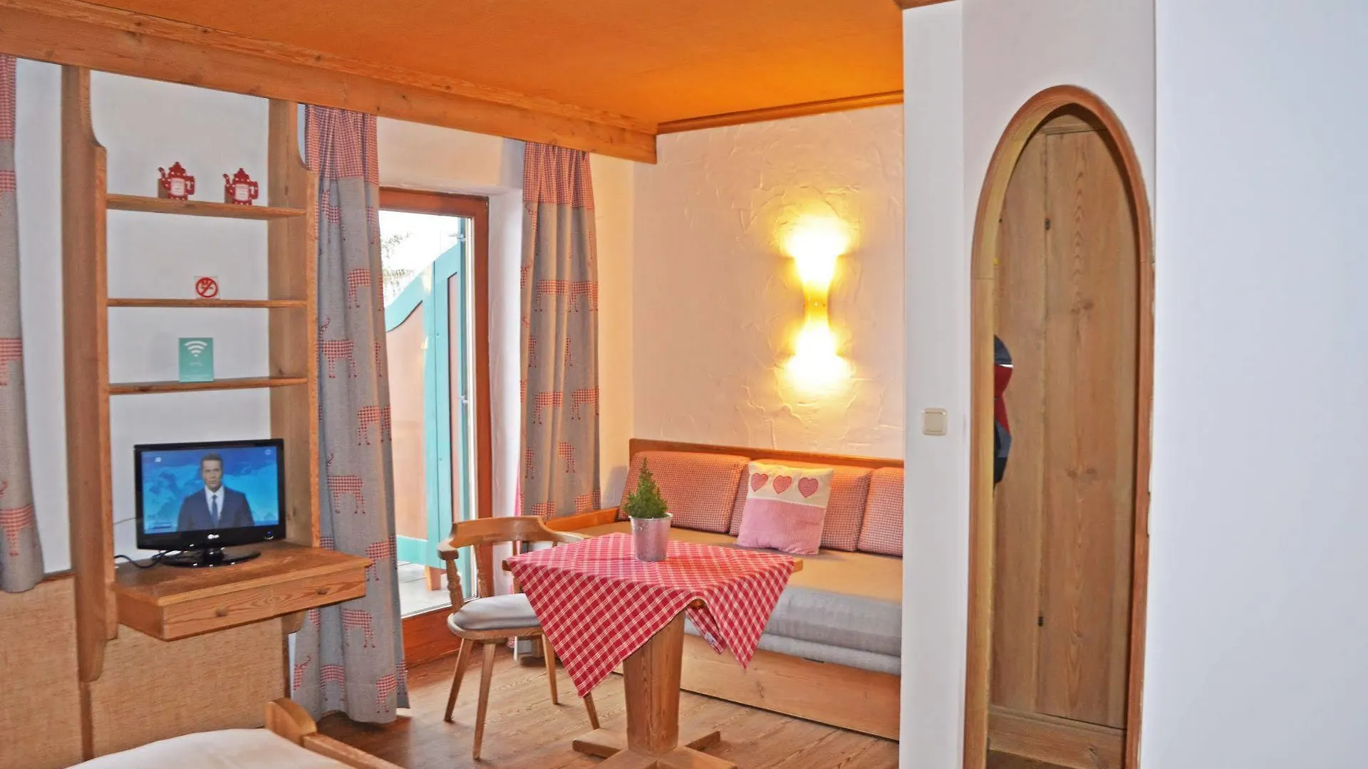 Dreimaederlhaus - Das Vegetarische Boutique Hotel Fussen 3*,  Germany