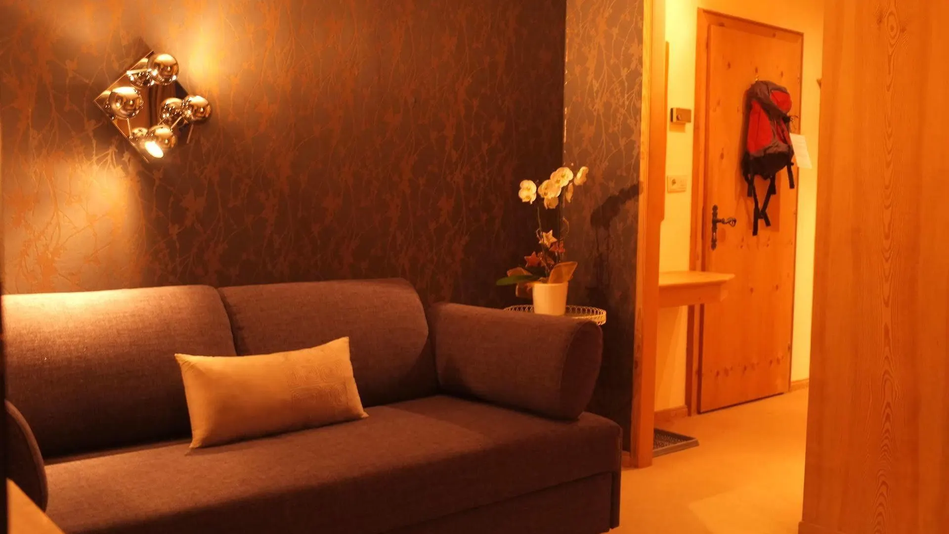 Füssen Dreimaederlhaus - Das Vegetarische Boutique Hotel בית הארחה